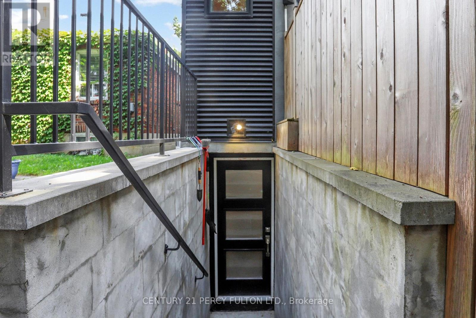 Lower Level - 84 Wiley Avenue, Toronto, Ontario  M4J 3W6 - Photo 16 - E13614564