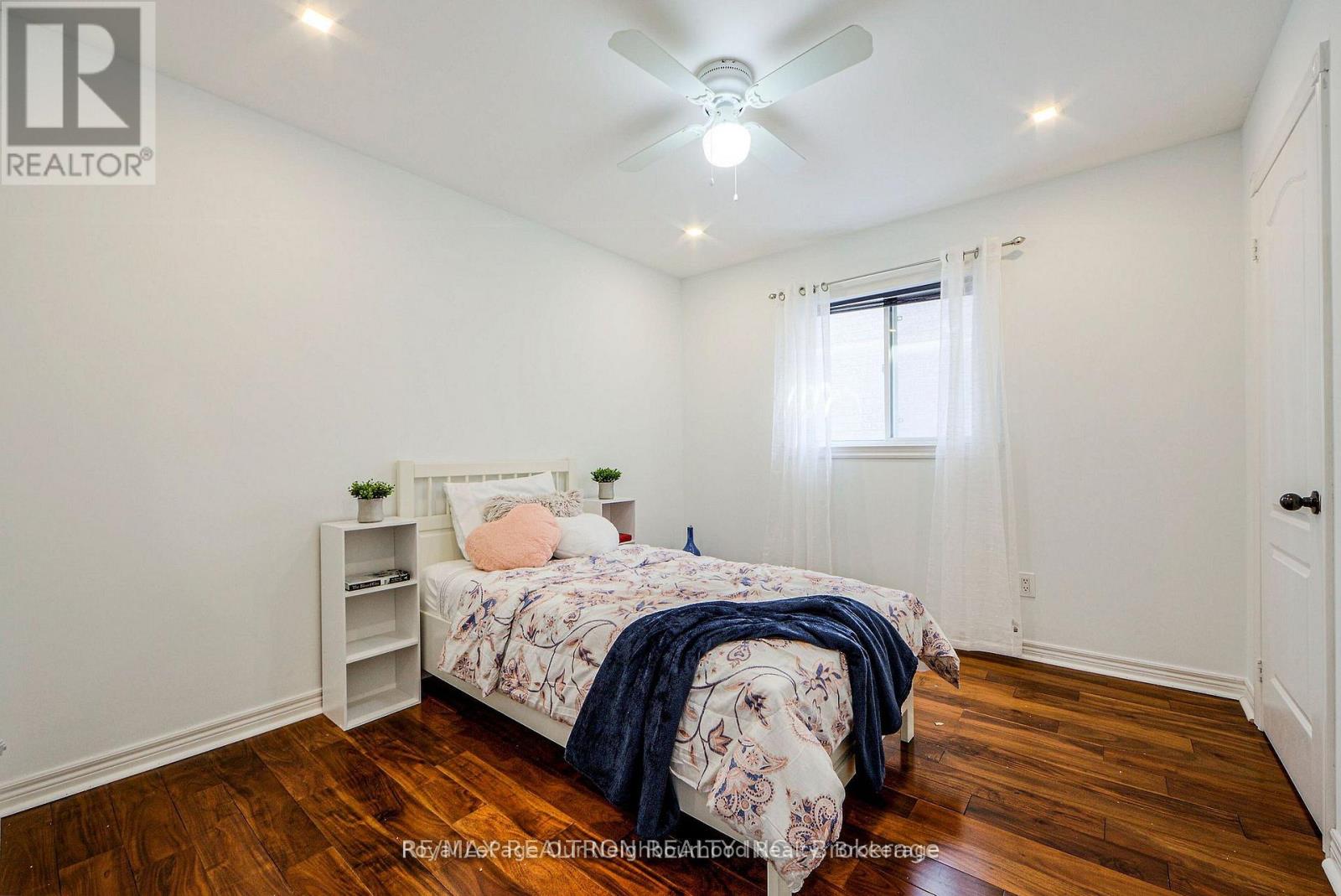 Upper - 269 Treasure Road E, Vaughan, Ontario  L6A 3K8 - Photo 2 - N13614466