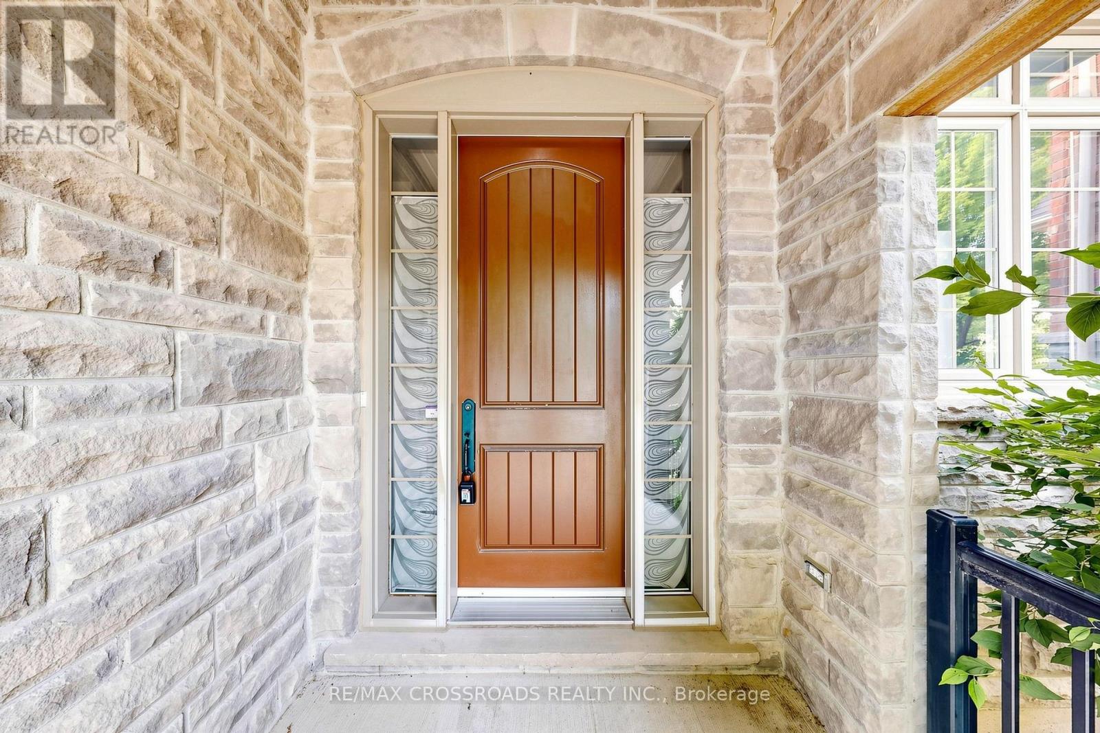 52 Dungannon Drive, Markham, Ontario  L6C 0K1 - Photo 2 - N13614474