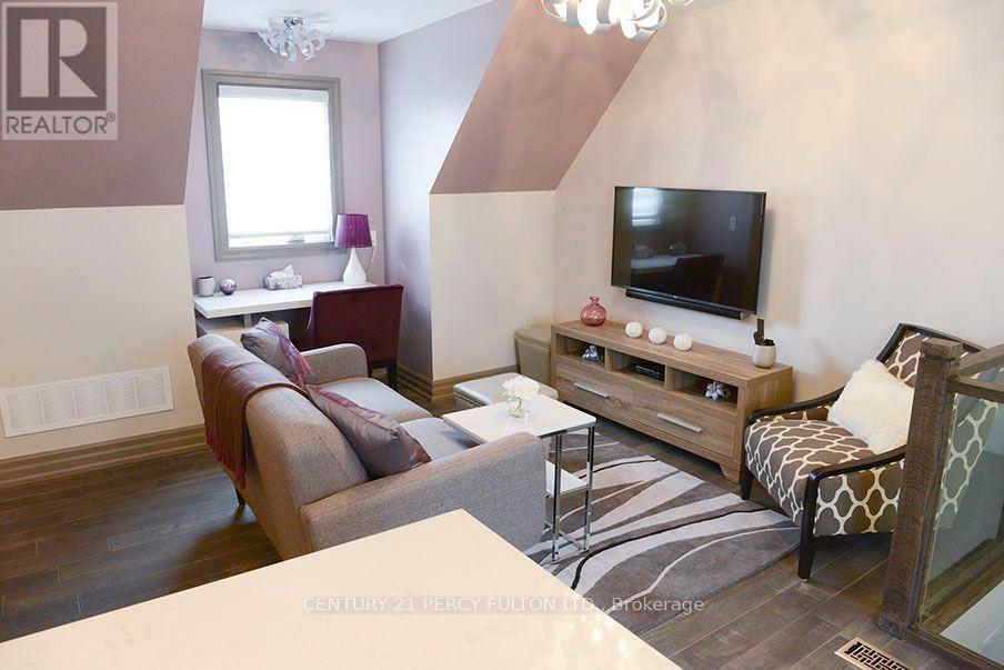 Coach House - 44 Hawkridge Avenue, Markham, Ontario  L3P 1V9 - Photo 14 - N13614486