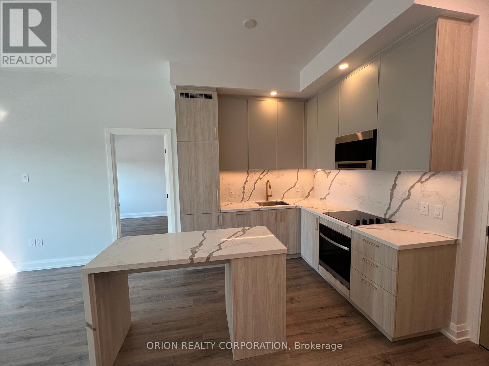 310 - 5 Meadowdale Road, Vaughan, Ontario  L4K 0C7 - Photo 1 - N13614574