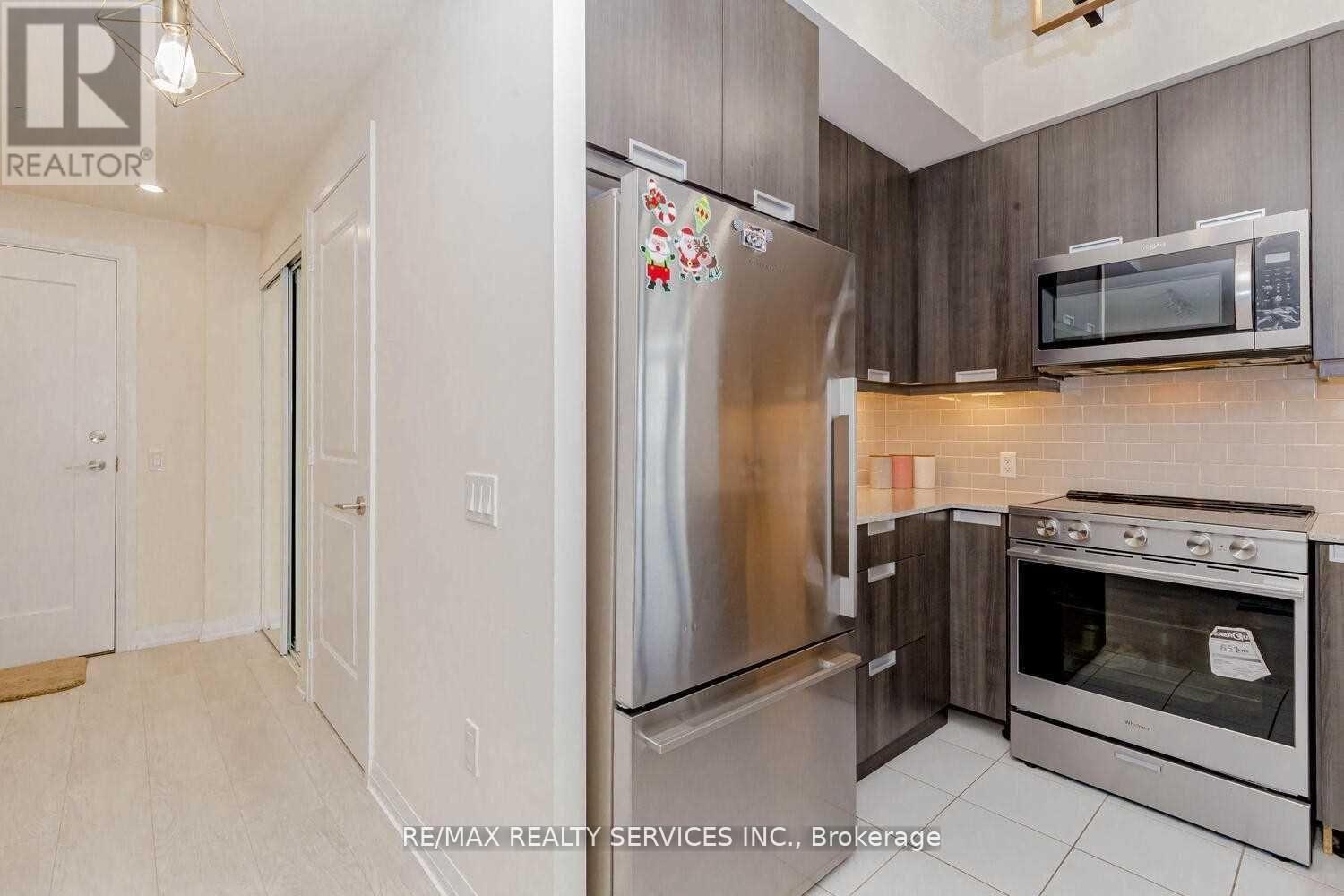 2517 - 35 Watergarden Drive, Mississauga, Ontario  L5R 0G8 - Photo 13 - W13614460