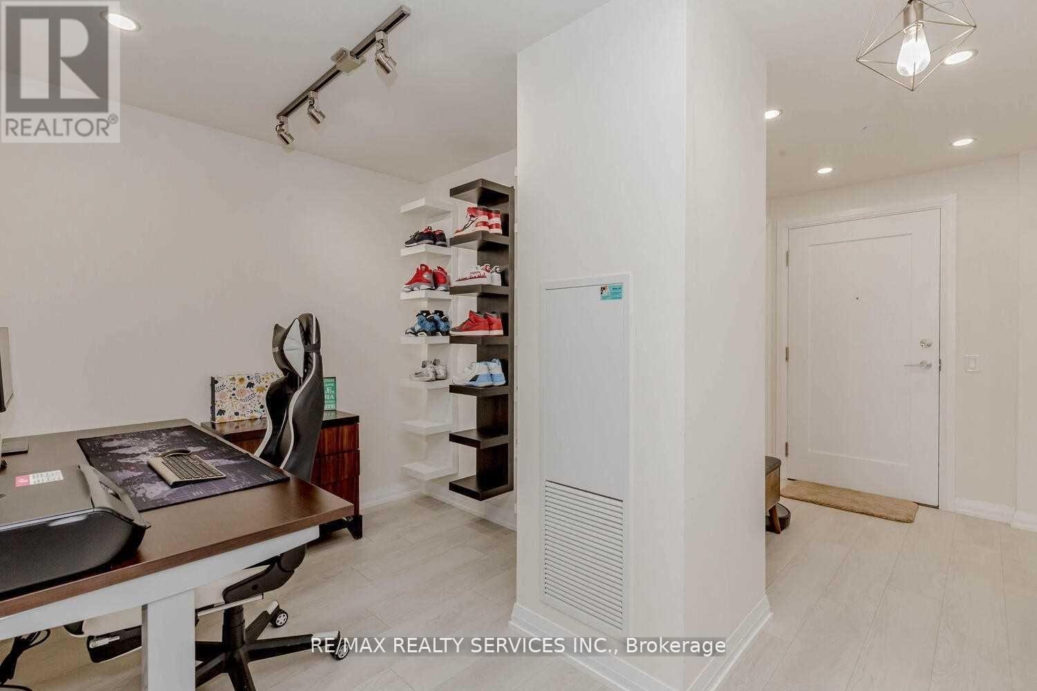 2517 - 35 Watergarden Drive, Mississauga, Ontario  L5R 0G8 - Photo 15 - W13614460