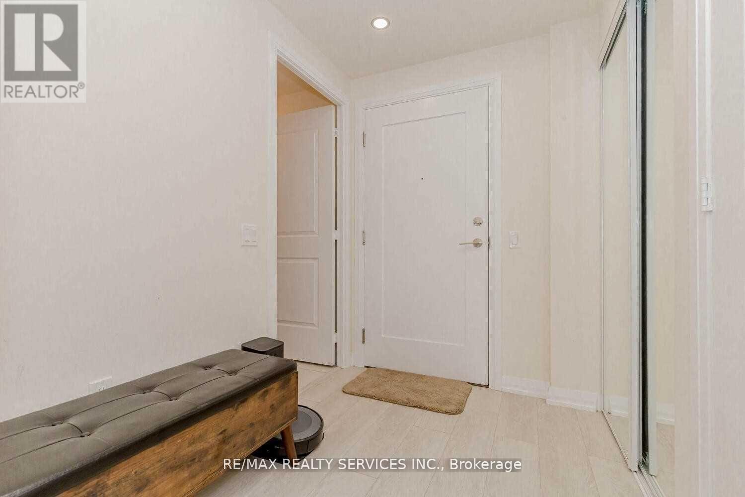 2517 - 35 Watergarden Drive, Mississauga, Ontario  L5R 0G8 - Photo 7 - W13614460