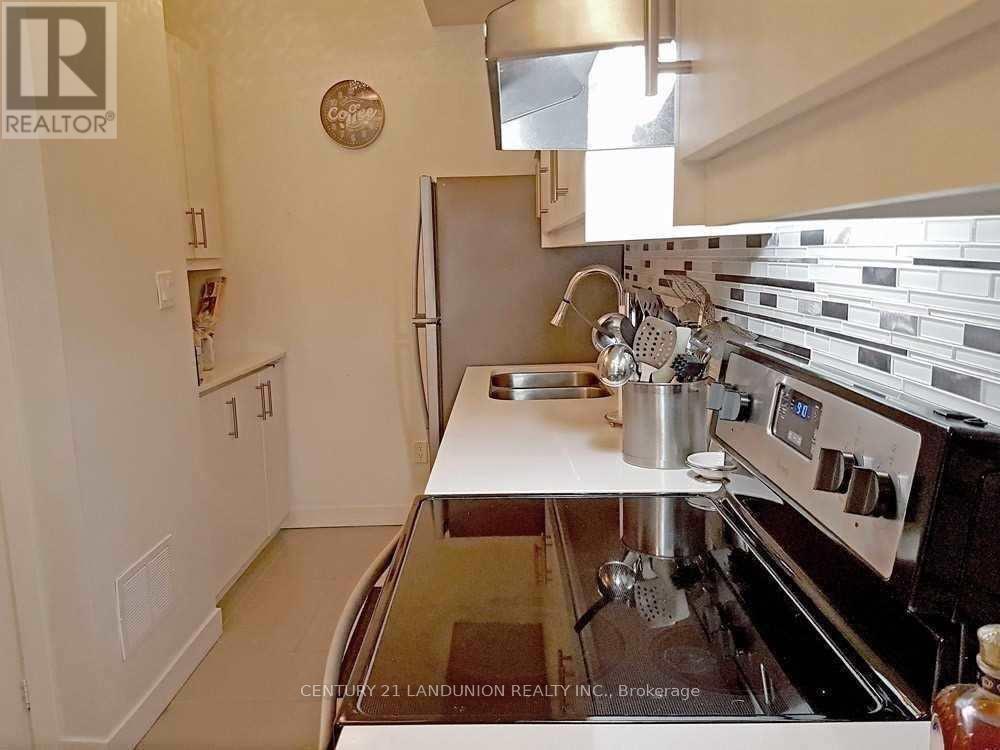 14 - 2063 Weston Road, Toronto, Ontario  M9N 1X7 - Photo 3 - W13614520