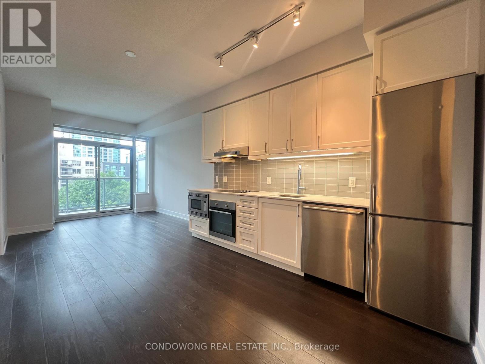 325 - 7 KENASTON GARDENS, Toronto (Bayview Village)