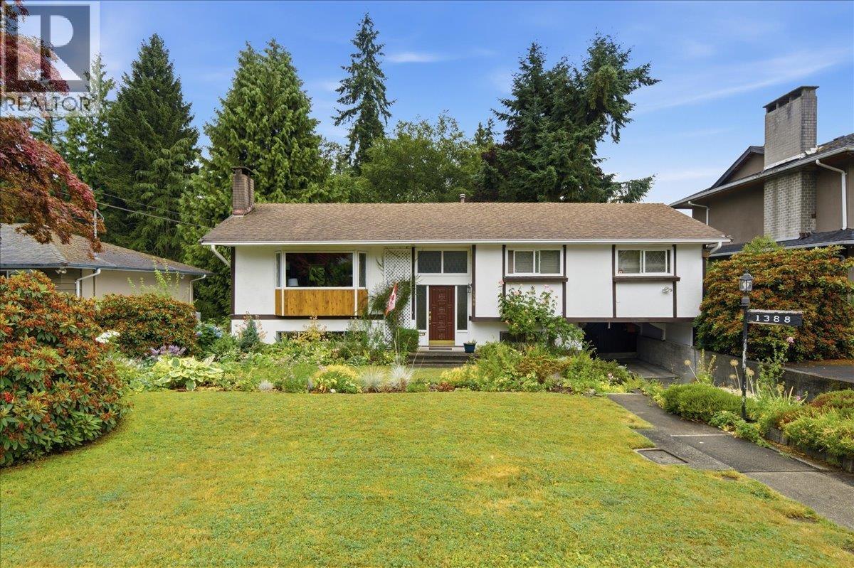 1388 CAMBRIDGE DRIVE, Coquitlam, British Columbia