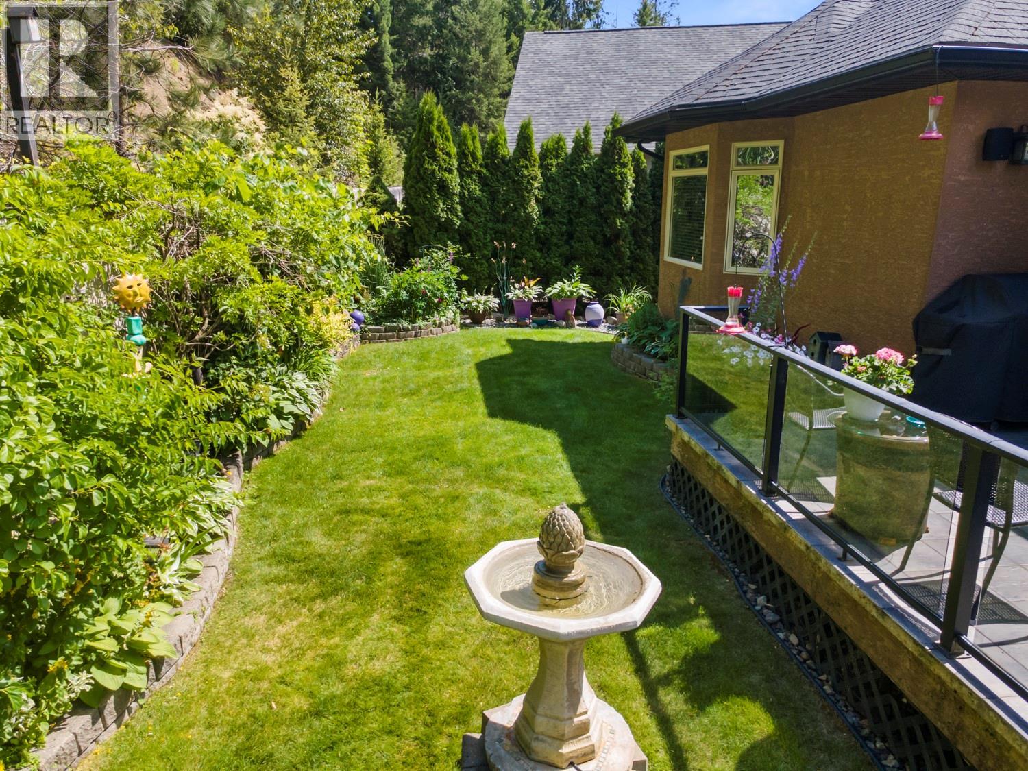420 20th Avenue N Unit# 18, Creston, British Columbia V0B 1G5 - Photo 3 - 10395411