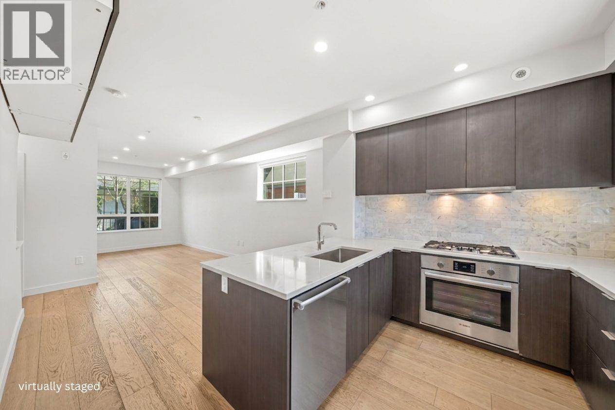 1038 Park Drive, Vancouver, British Columbia  V6P 0H9 - Photo 2 - R3143812