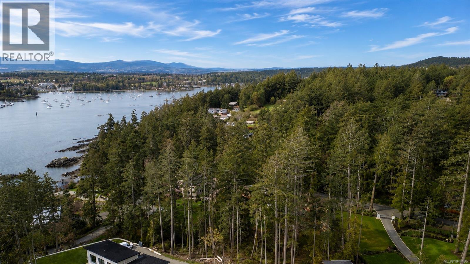2452 Tryon Rd, North Saanich, British Columbia  V8L 5H8 - Photo 6 - 1044196