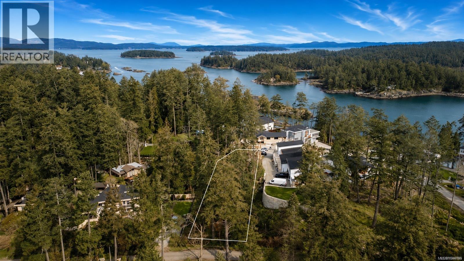 2452 Tryon Rd, North Saanich, British Columbia
