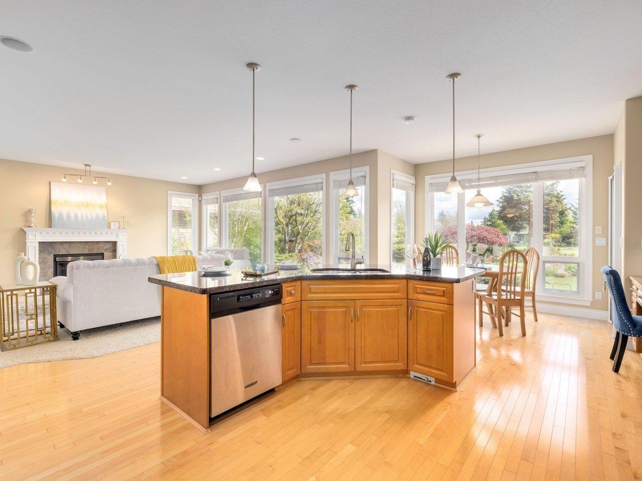 15736 38a Avenue, Surrey, British Columbia V3Z 0K8 - Photo 14 - R3123839