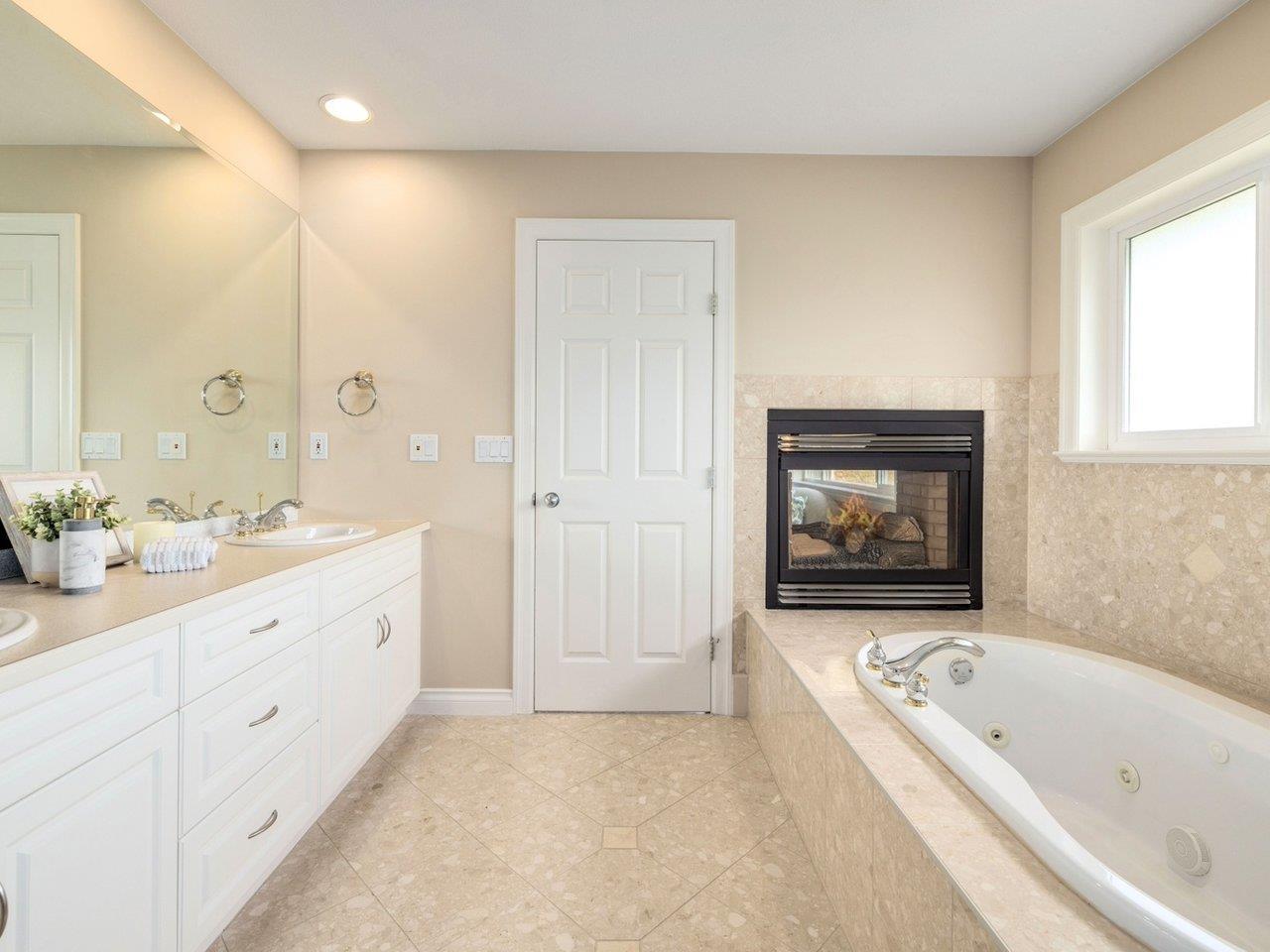 15736 38a Avenue, Surrey, British Columbia V3Z 0K8 - Photo 23 - R3123839