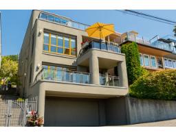 14971 BLACKWOOD LANE, White Rock, British Columbia