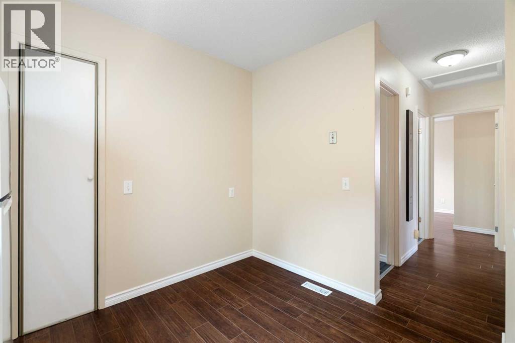 3032 32a Avenue SE, Calgary, Alberta  T2B 0J3 - Photo 13 - A2332512