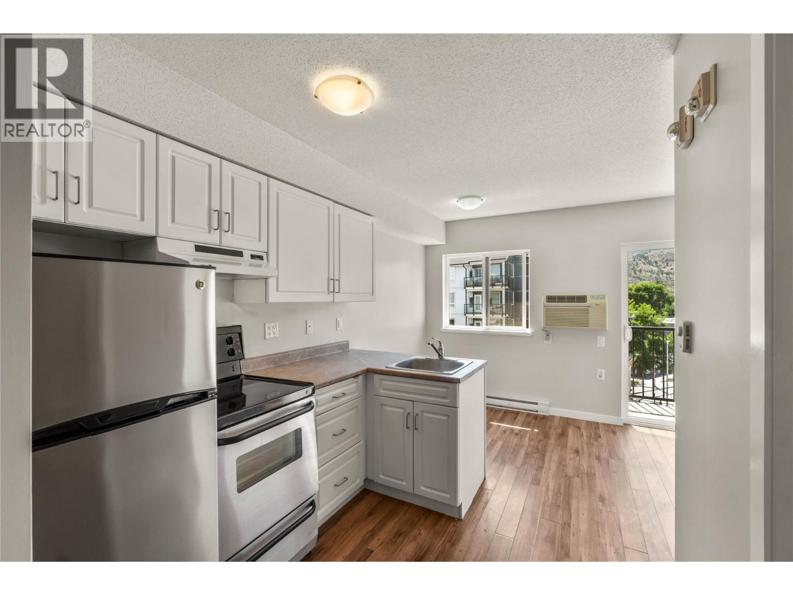 375 Cherry Avenue Unit# 409, Kamloops, British Columbia  V2B 2R8 - Photo 4 - 10392106