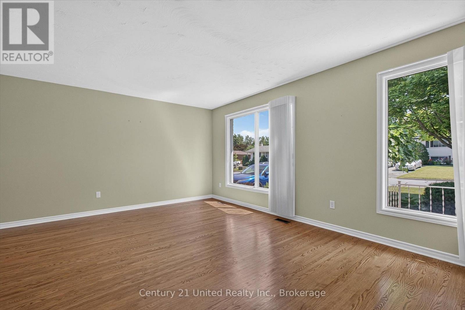615 Saugeen Crescent, Peterborough, Ontario  K9J 1J9 - Photo 4 - X13614714
