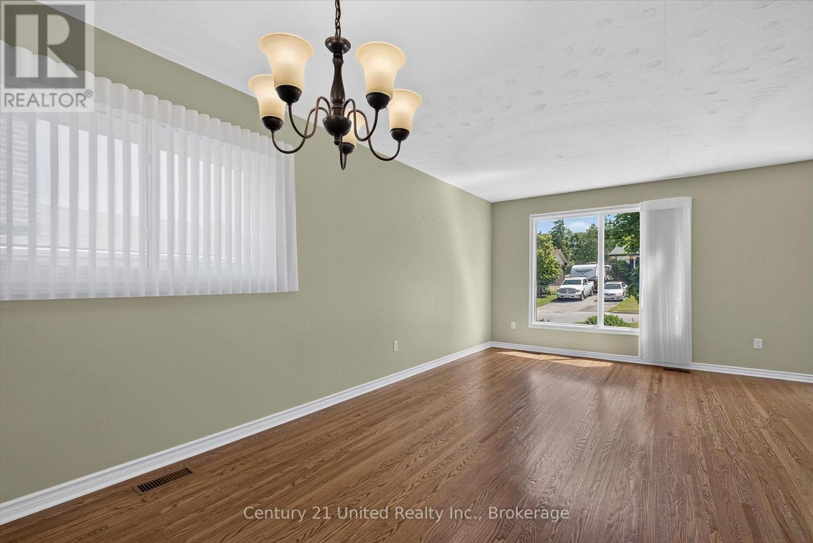 615 Saugeen Crescent, Peterborough, Ontario  K9J 1J9 - Photo 7 - X13614714