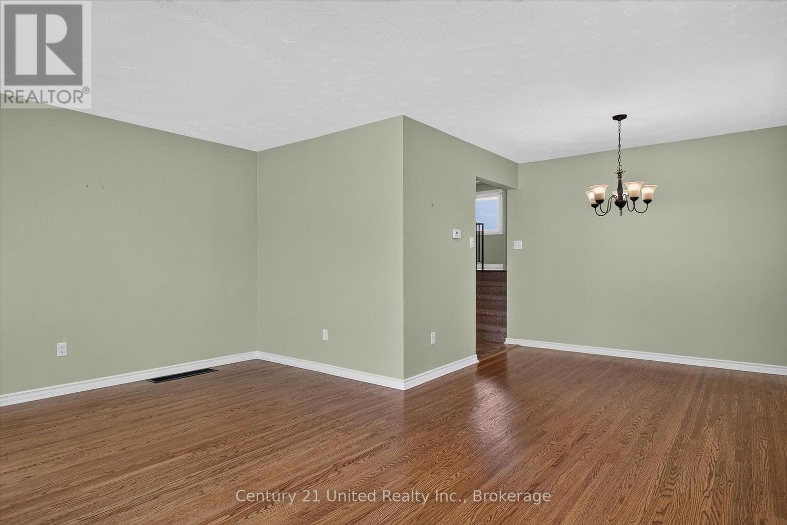 615 Saugeen Crescent, Peterborough, Ontario  K9J 1J9 - Photo 9 - X13614714