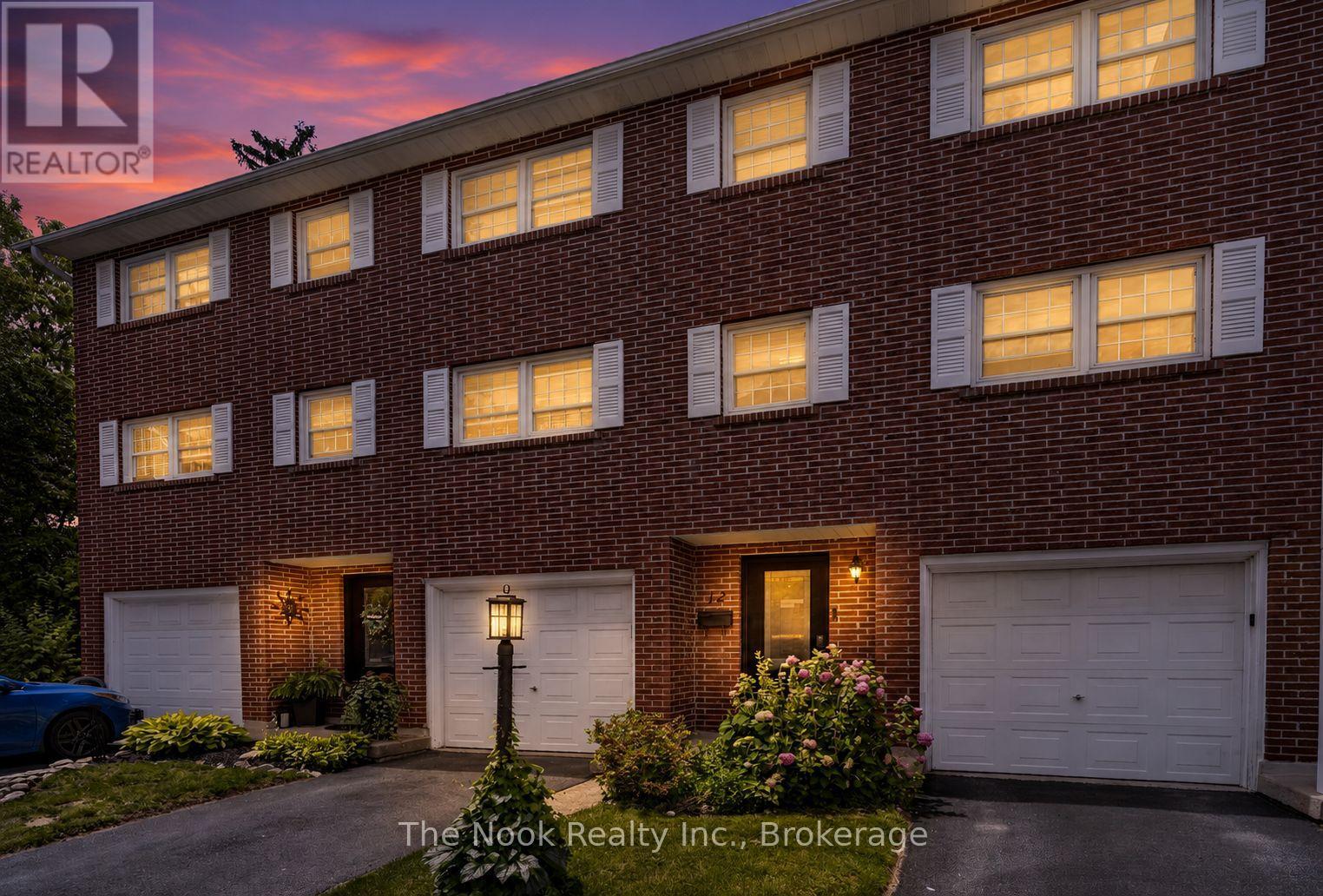 12 - 91 LIVINGSTON AVENUE, Grimsby, Ontario