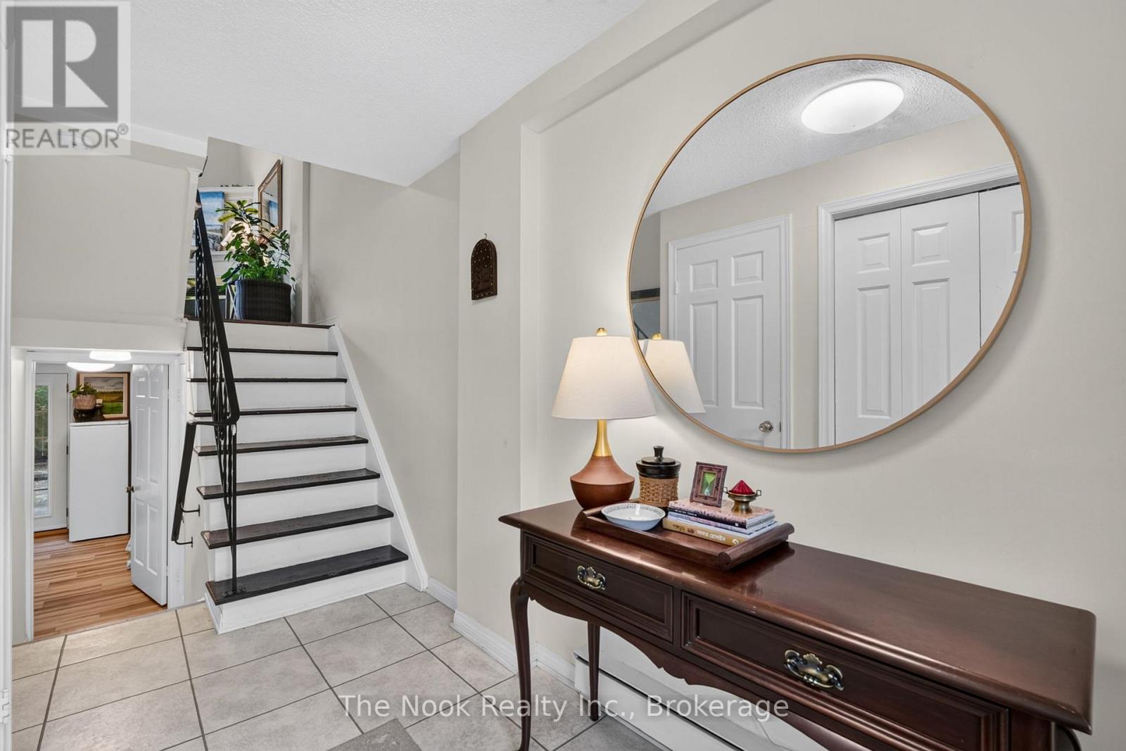 12 - 91 Livingston Avenue, Grimsby (Grimsby West), Ontario  L3M 1L4 - Photo 12 - X13614744