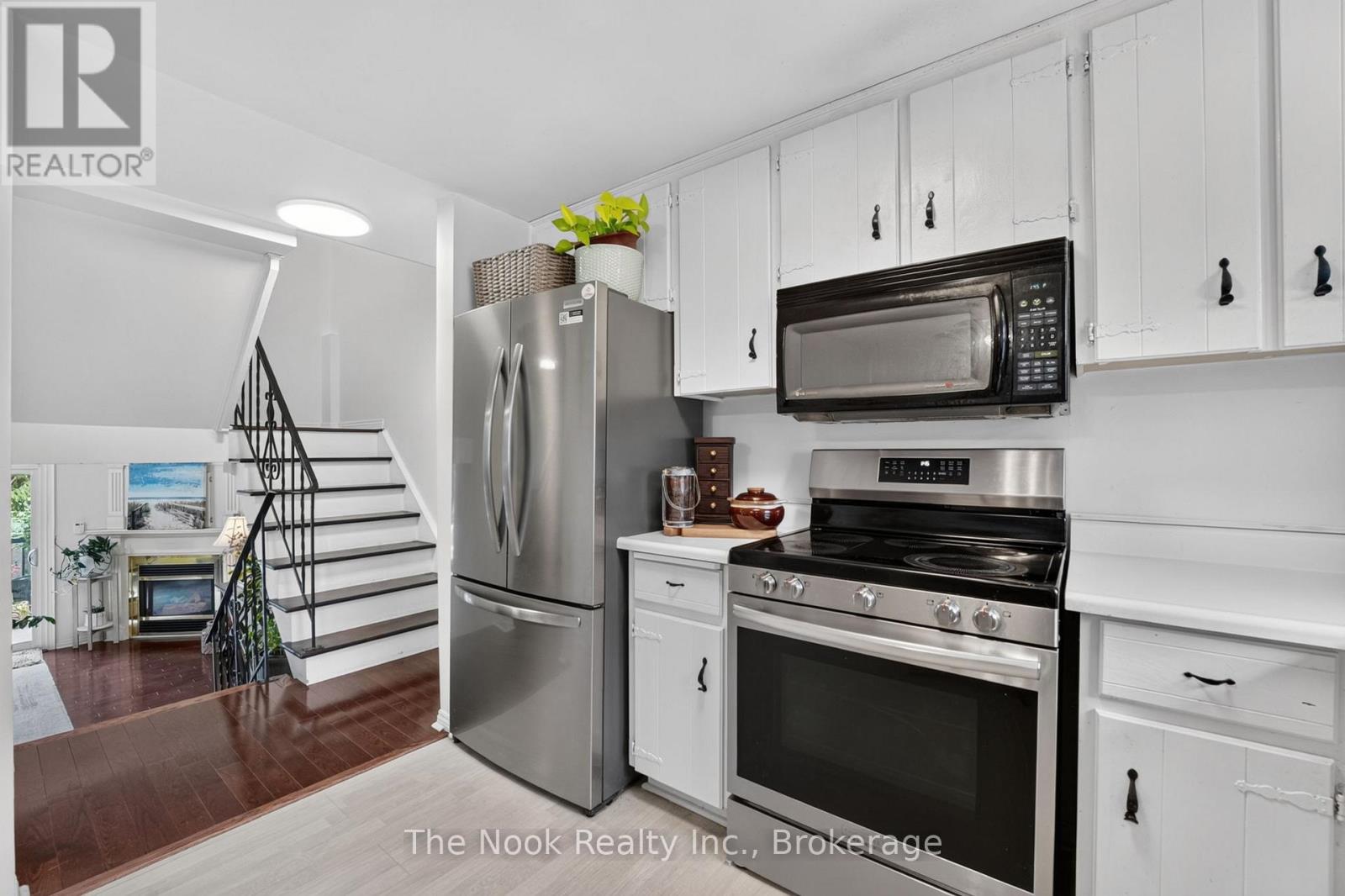 12 - 91 Livingston Avenue, Grimsby (Grimsby West), Ontario  L3M 1L4 - Photo 27 - X13614744