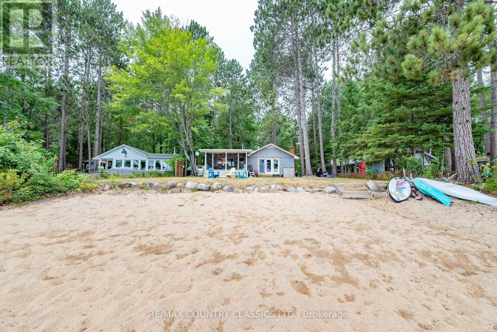 1258 Kamaniskeg Lake Road, Hastings Highlands, Ontario  K0J 1L0 - Photo 2 - X12981024