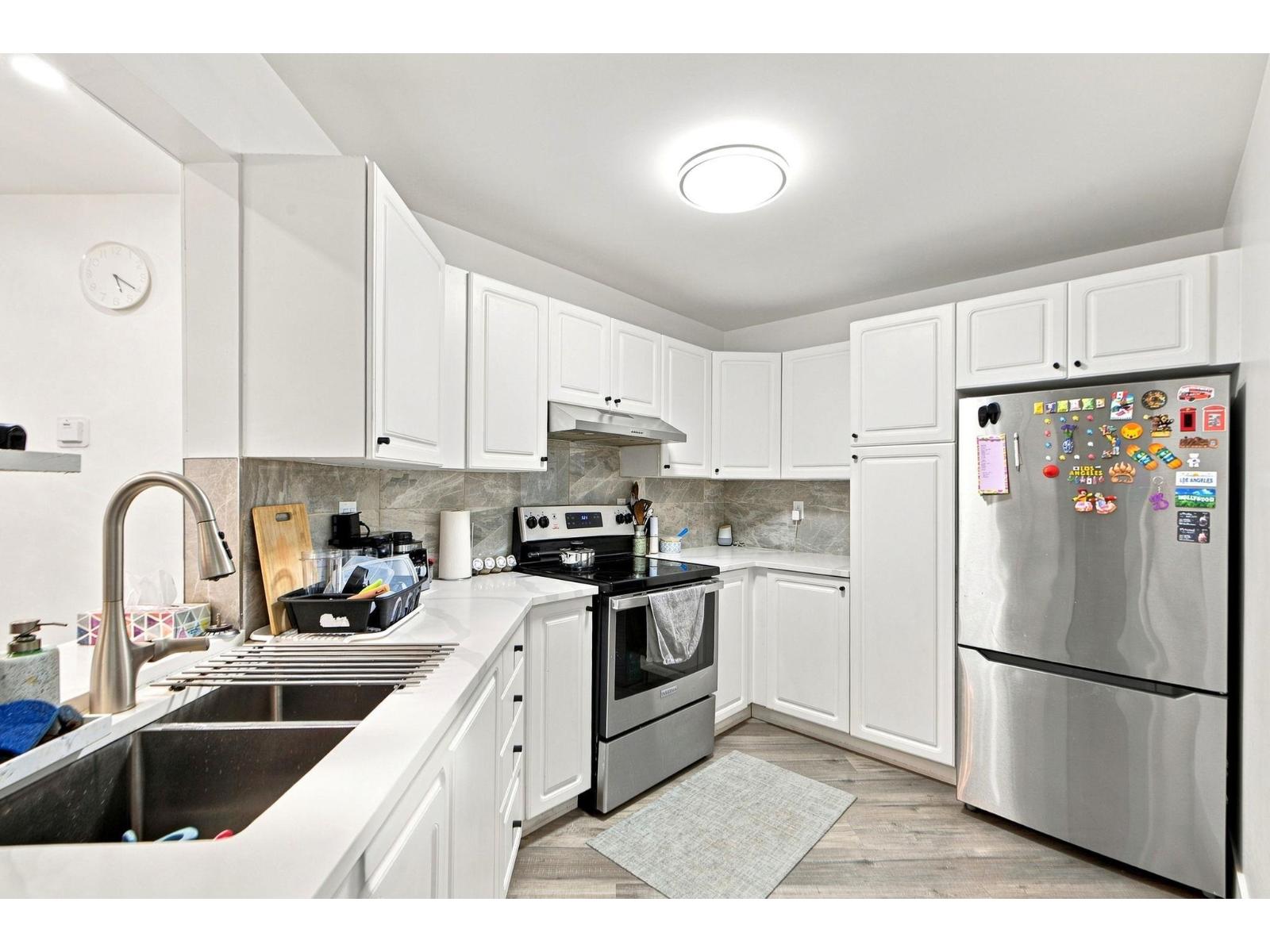 210 7171 121 Street, Surrey, British Columbia  V3W 1G9 - Photo 14 - R3150245