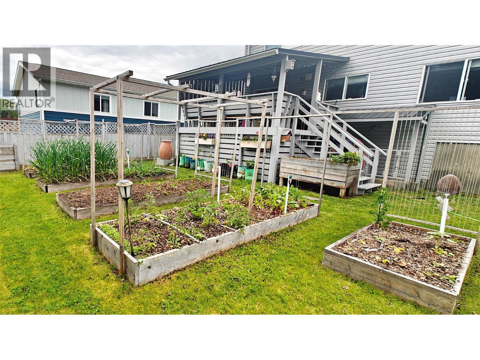 275 10th Avenue, Montrose, British Columbia  V0G 1P0 - Photo 42 - 10389597
