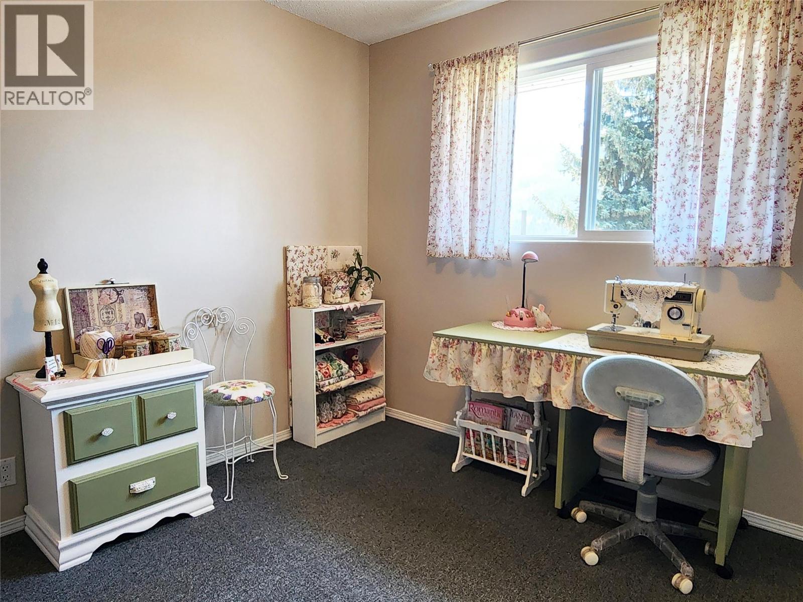 275 10th Avenue, Montrose, British Columbia  V0G 1P0 - Photo 29 - 10389597