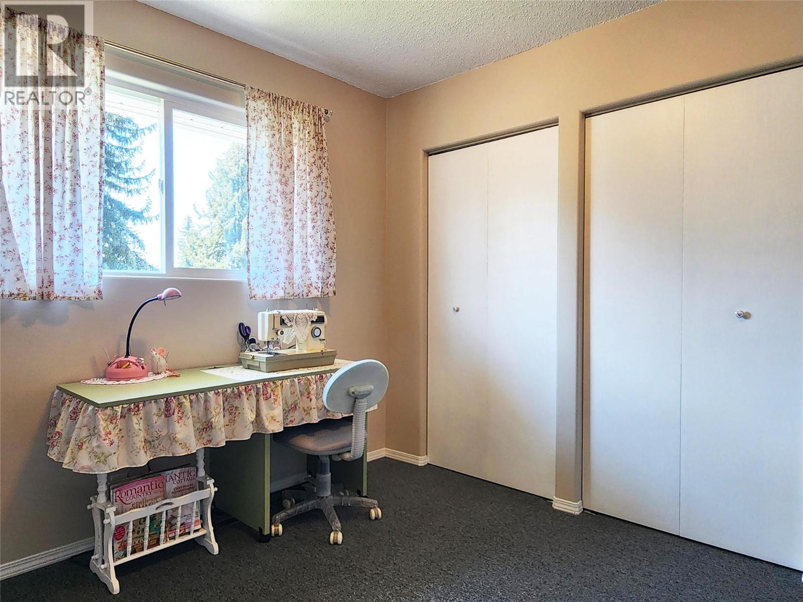 275 10th Avenue, Montrose, British Columbia  V0G 1P0 - Photo 30 - 10389597