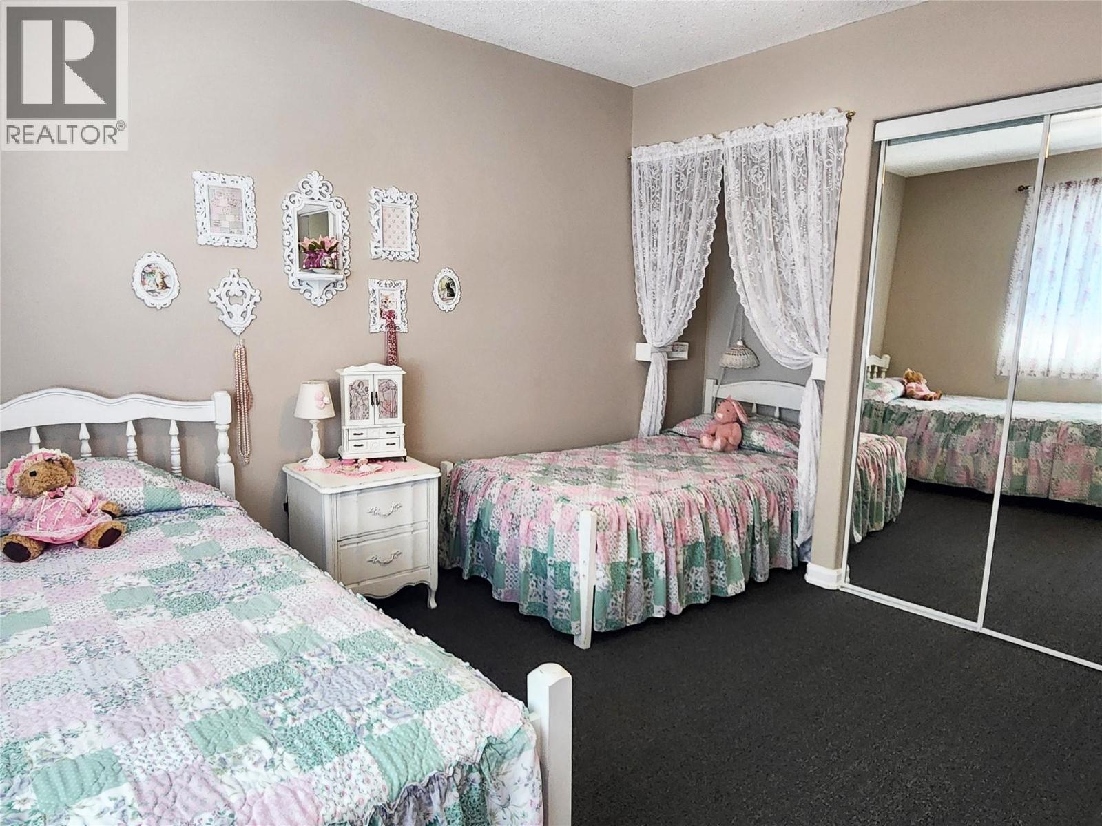 275 10th Avenue, Montrose, British Columbia  V0G 1P0 - Photo 28 - 10389597