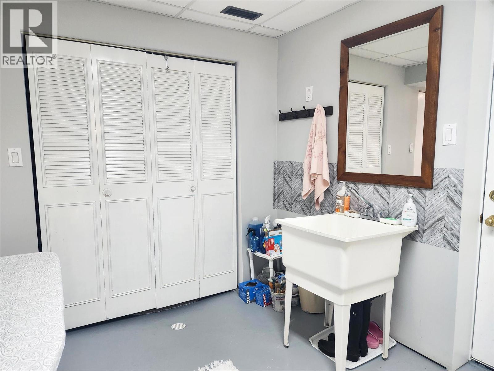 275 10th Avenue, Montrose, British Columbia  V0G 1P0 - Photo 36 - 10389597
