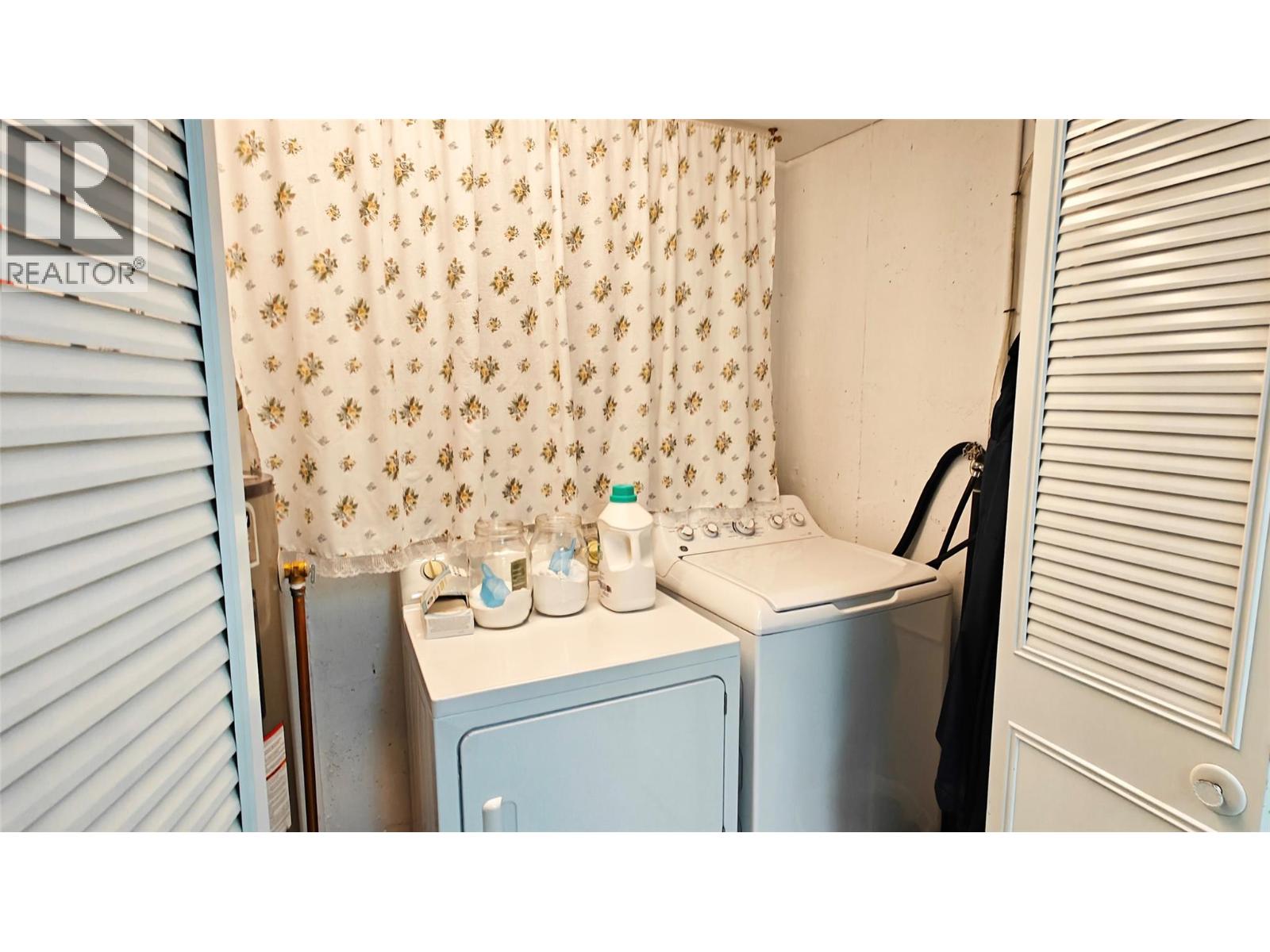 275 10th Avenue, Montrose, British Columbia  V0G 1P0 - Photo 37 - 10389597