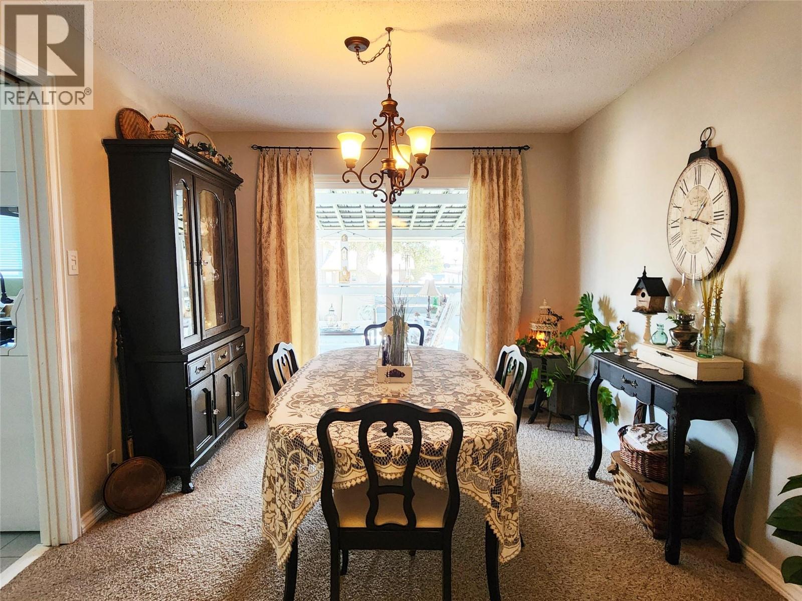 275 10th Avenue, Montrose, British Columbia  V0G 1P0 - Photo 11 - 10389597