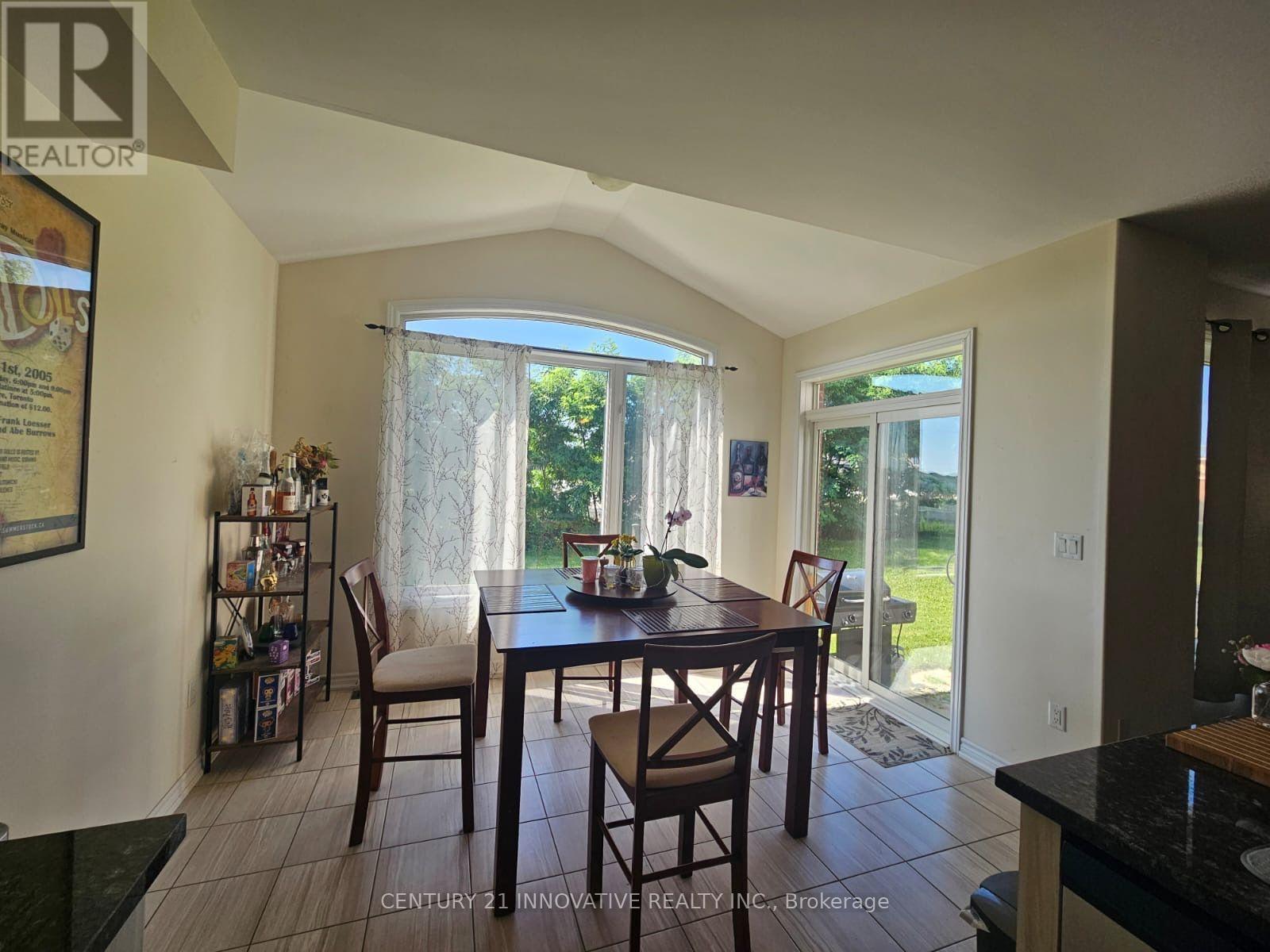 219 Northglen Boulevard, Clarington, Ontario  L1C 0T9 - Photo 4 - E13614686