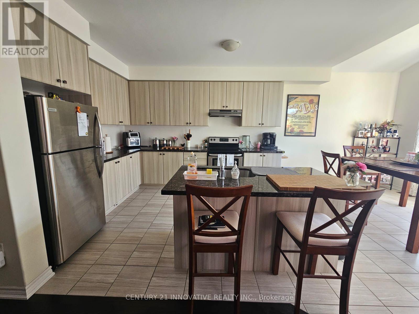 219 Northglen Boulevard, Clarington, Ontario  L1C 0T9 - Photo 5 - E13614686