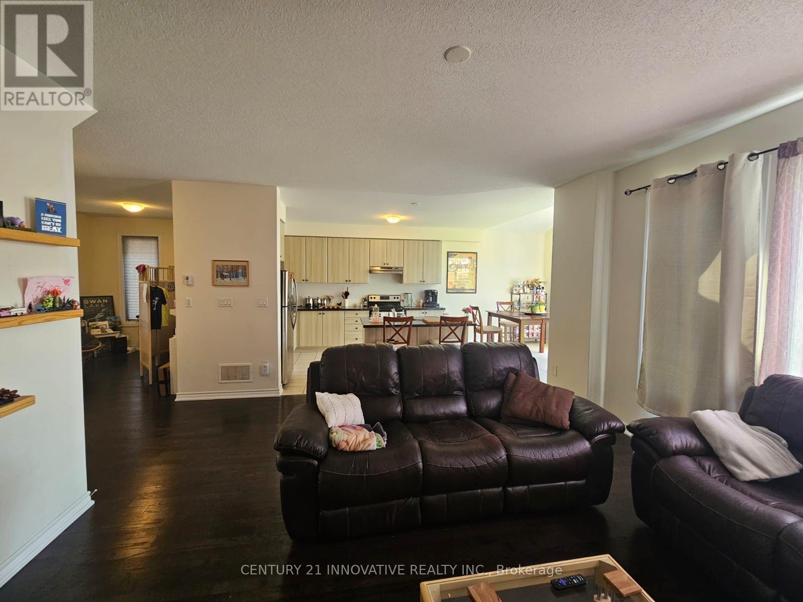 219 Northglen Boulevard, Clarington, Ontario  L1C 0T9 - Photo 9 - E13614686