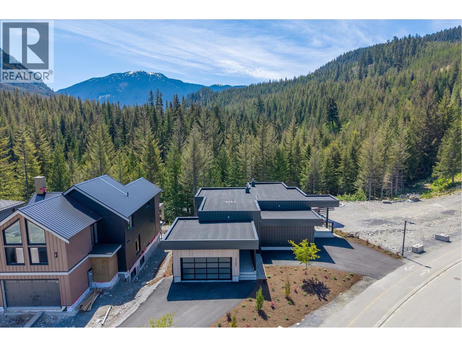 1702 River Run Place, Whistler, British Columbia  V8E 1P4 - Photo 35 - R3148689