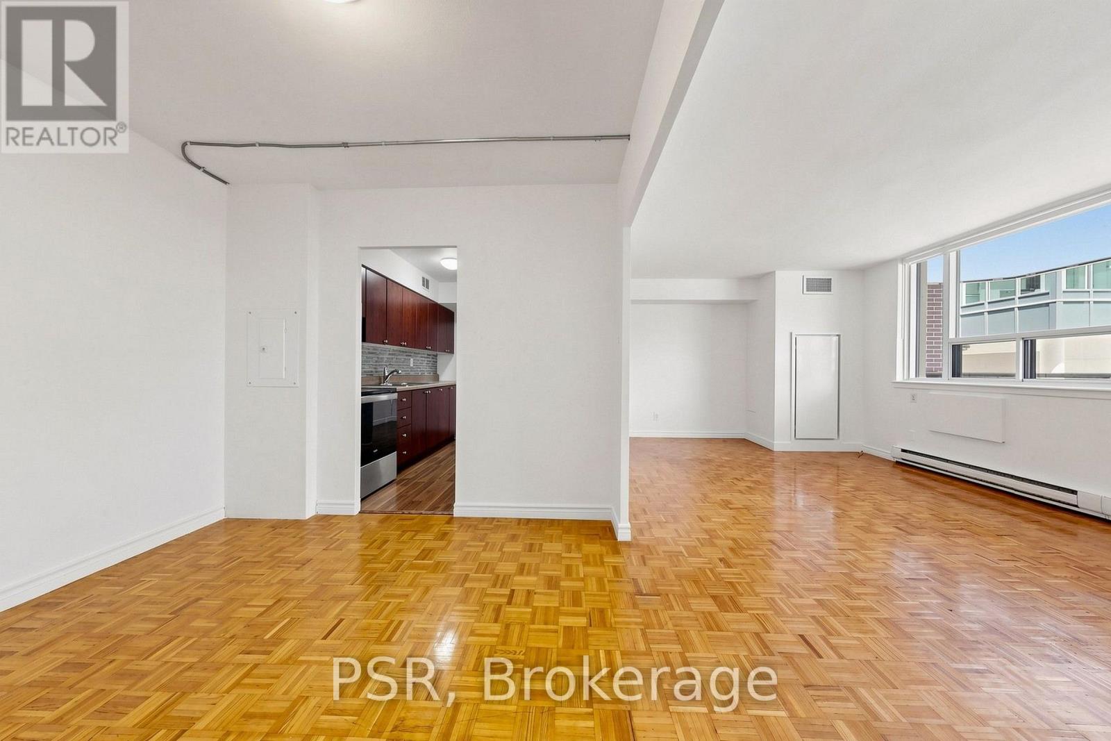 210 - 240 Markland Drive, Toronto, Ontario  M9C 1R3 - Photo 7 - W13614682