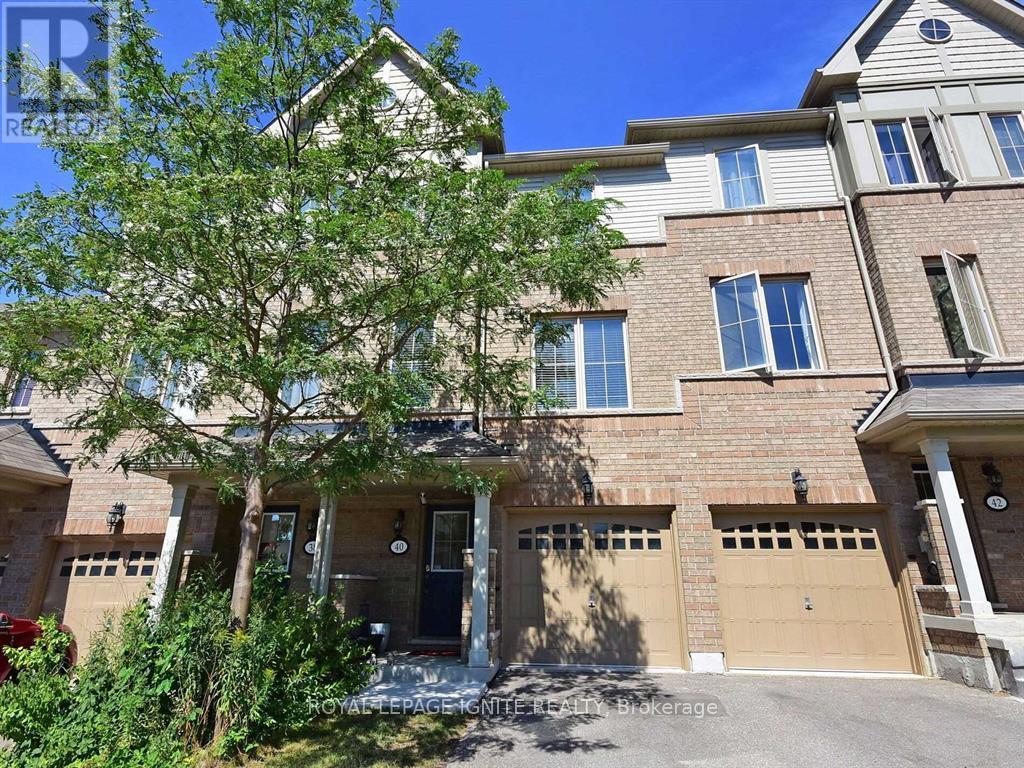 40 Cedar Lake Crescent, Brampton, Ontario  L6Y 0P9 - Photo 2 - W13614734