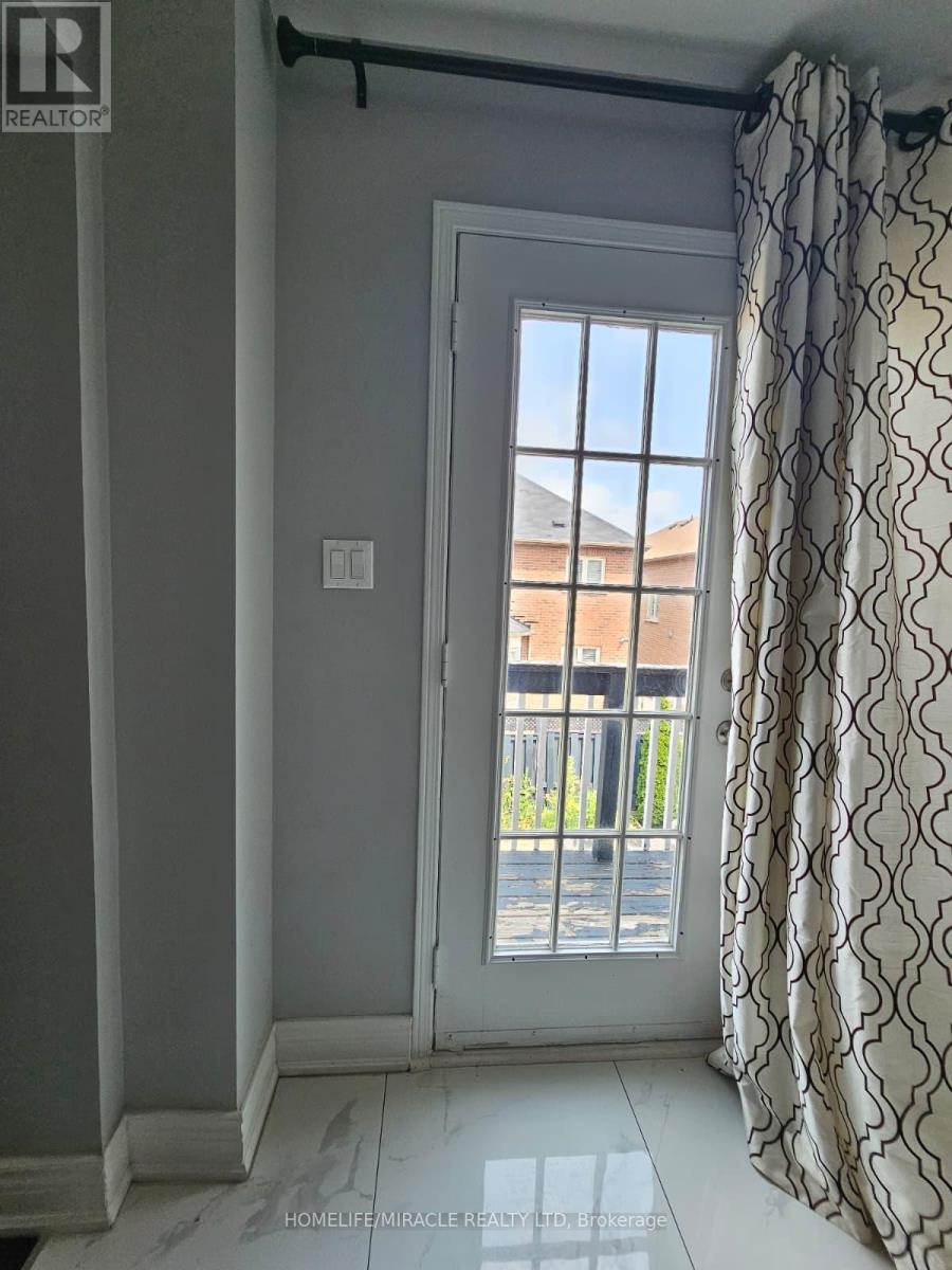 20 Summer Mist Court, Brampton, Ontario  L6R 2Z1 - Photo 20 - W13614754