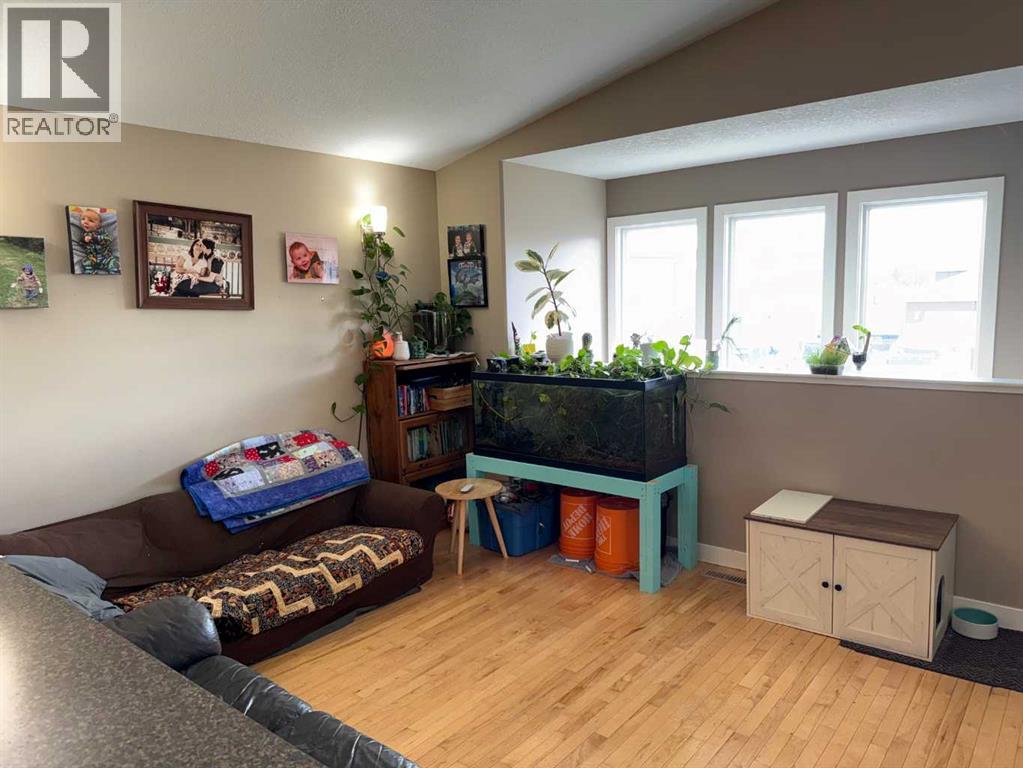 9520 92 Street, Wembley, Alberta  T0H 3S0 - Photo 3 - A2301830
