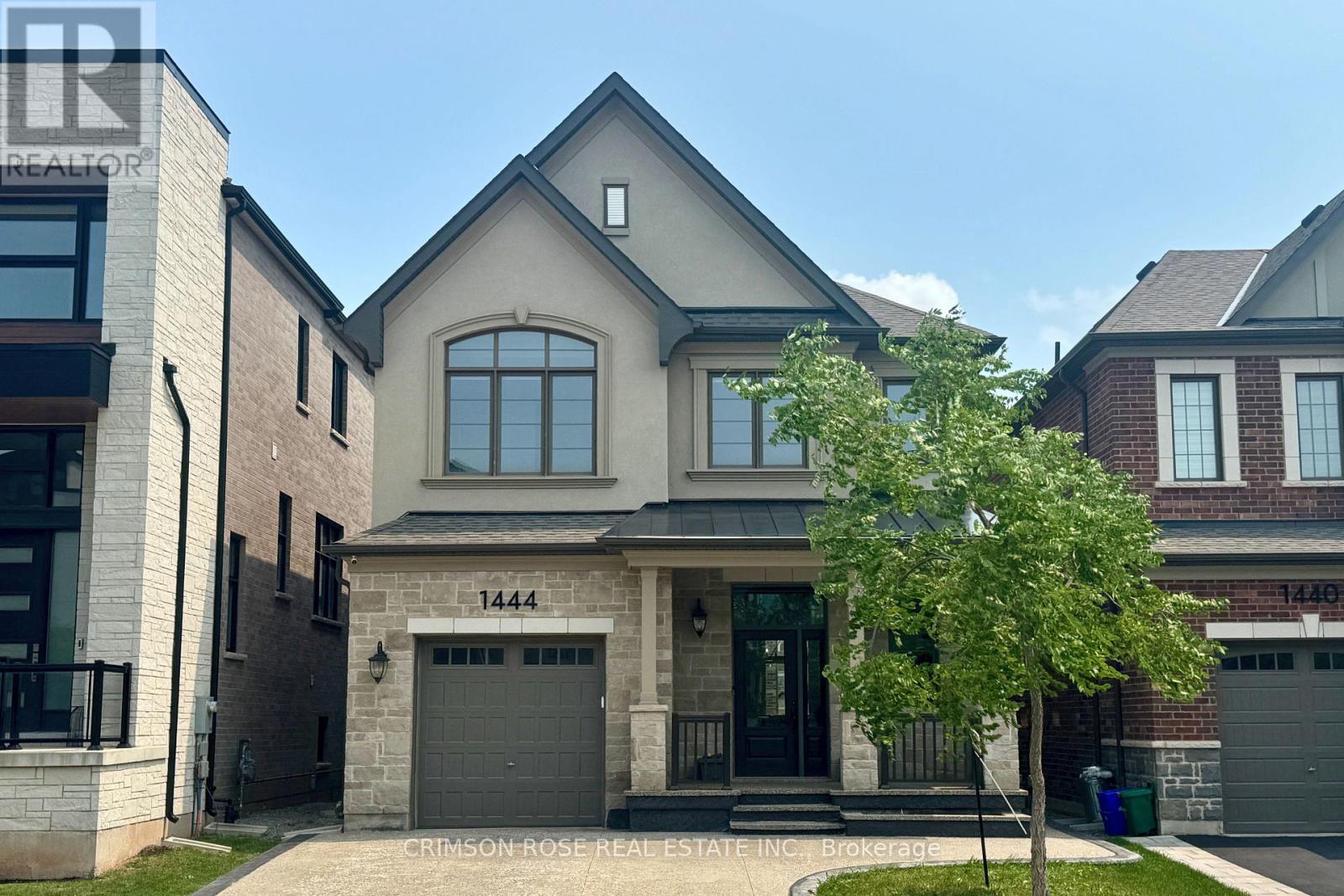 1444 VARELAS PASSAGE, Oakville, Ontario