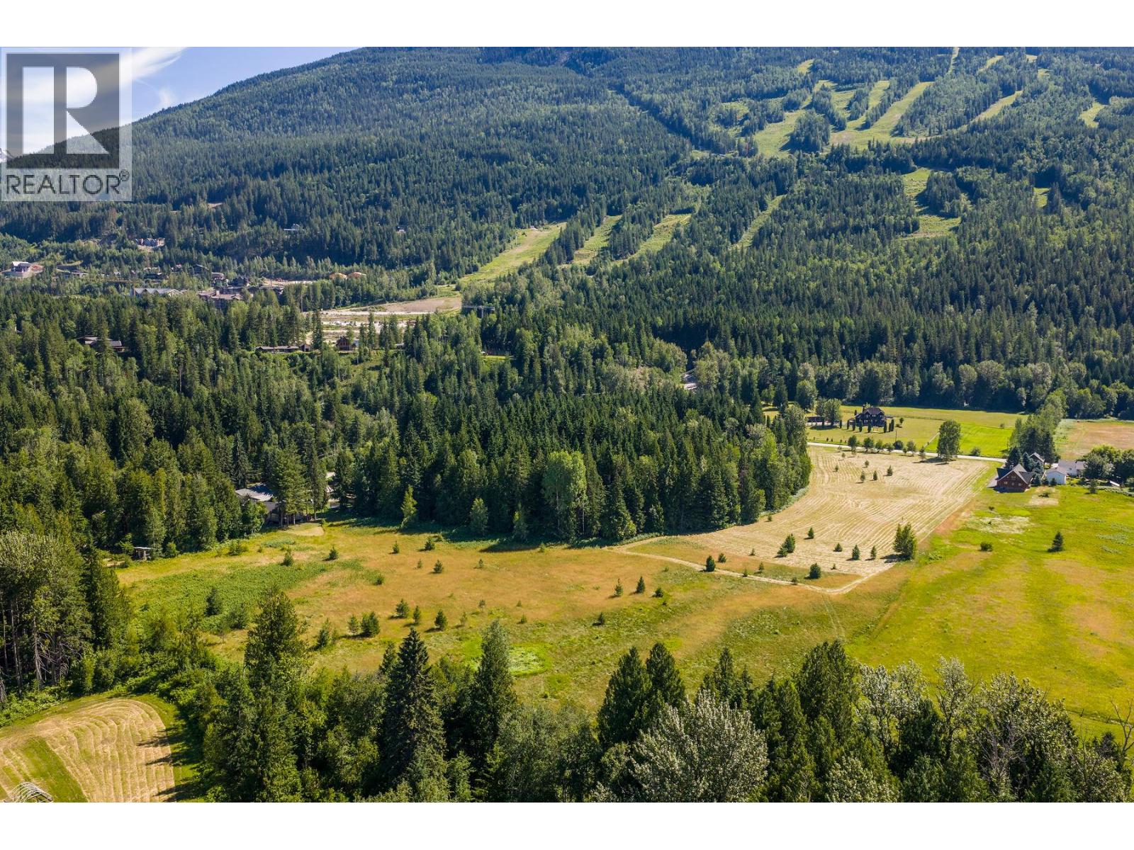 3309 Catherwood Road, Revelstoke, British Columbia V0E 2S1 - Photo 36 - 10394067