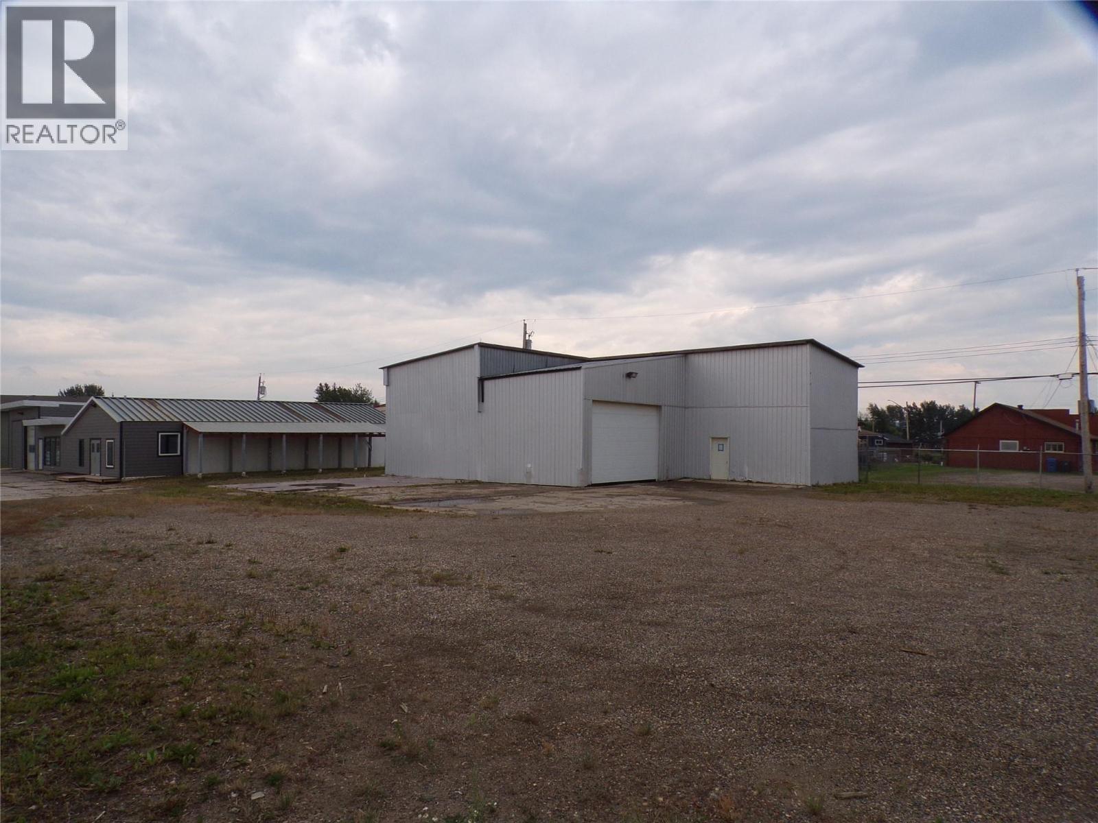5001 2 Highway, Pouce Coupe, British Columbia  V0C 2C0 - Photo 23 - 198649