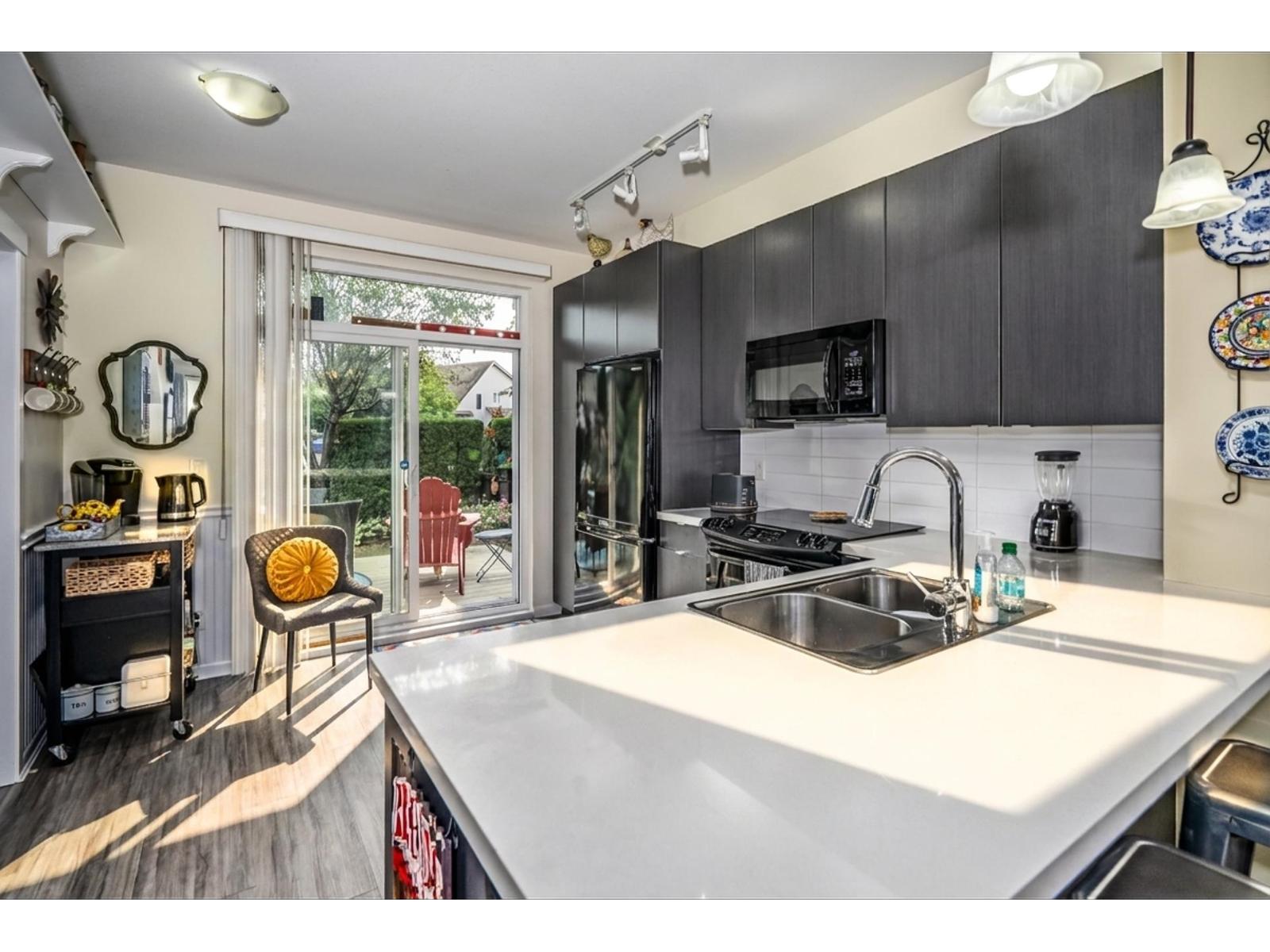 16 19505 68a Avenue, Surrey, British Columbia  V4N 6K3 - Photo 8 - R3150727