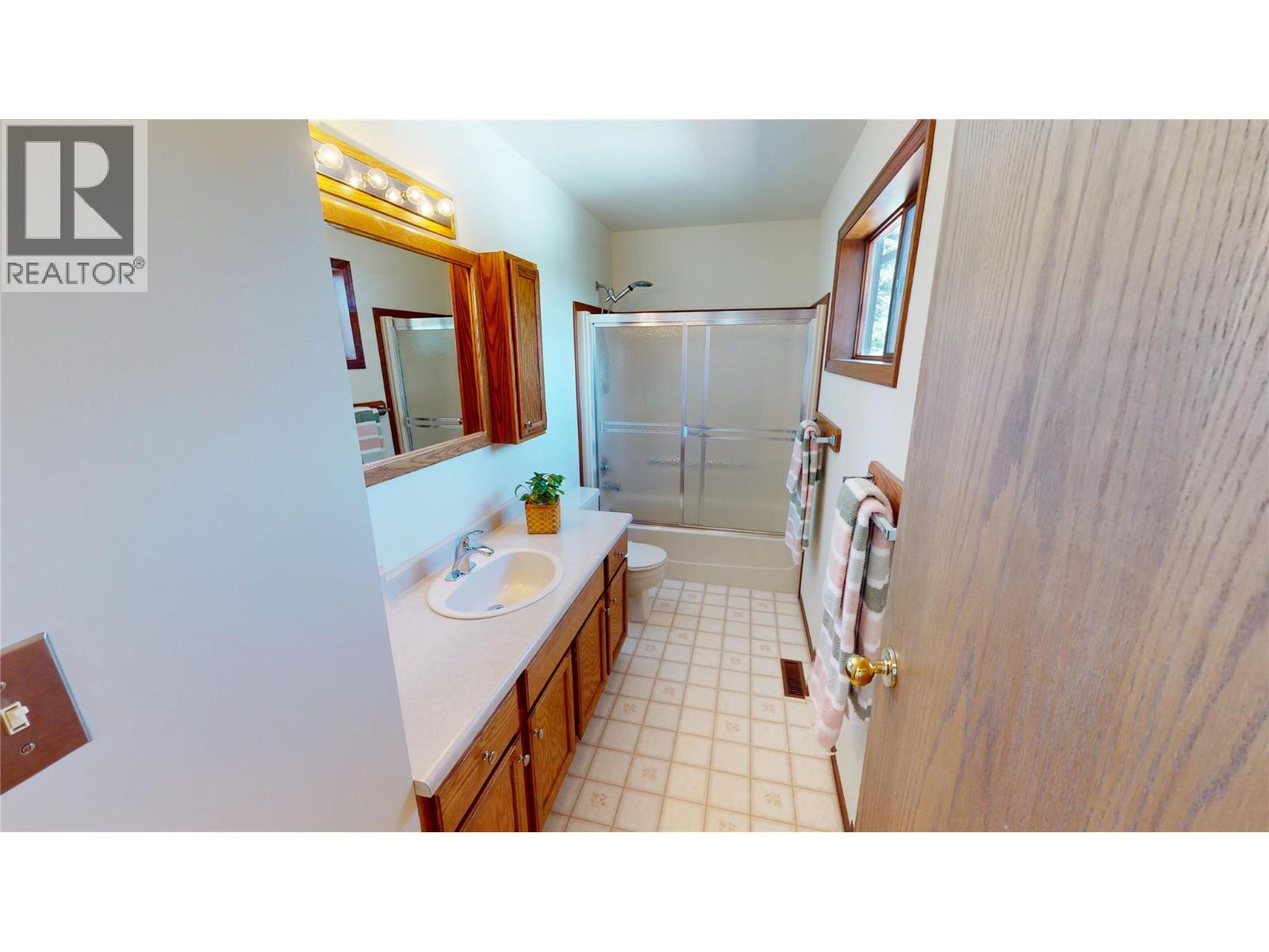 1312 18th Street S, Cranbrook, British Columbia  V1C 5Y1 - Photo 15 - 10395951