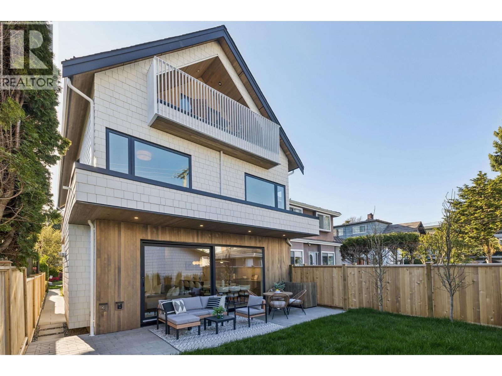2 6040 Larch Street, Vancouver, British Columbia  V6M 4E4 - Photo 2 - R3150707