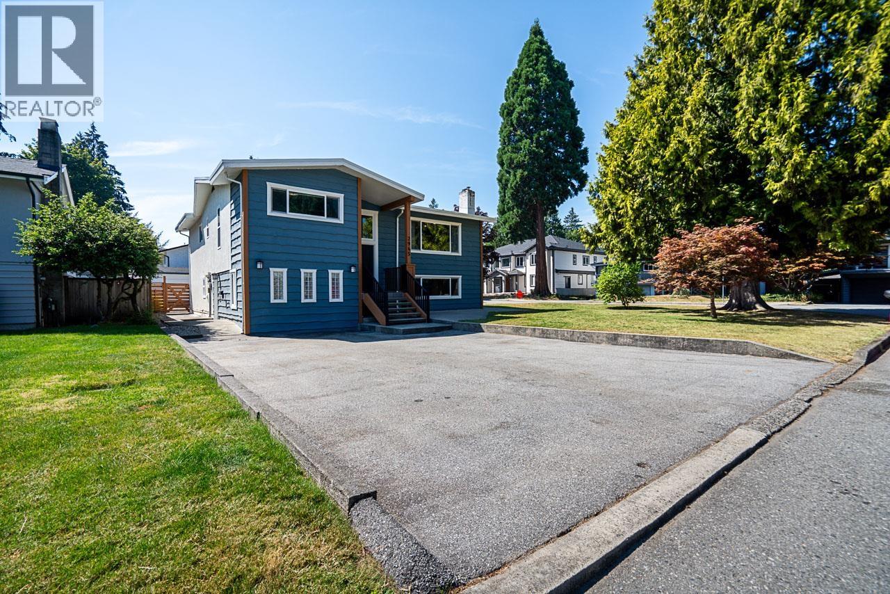 2965 Cumberland Street, Port Coquitlam, British Columbia  V3B 3V3 - Photo 3 - R3150404